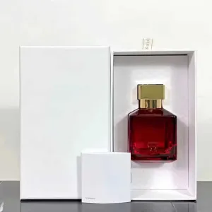 عطر نسائيWomen's Perfume