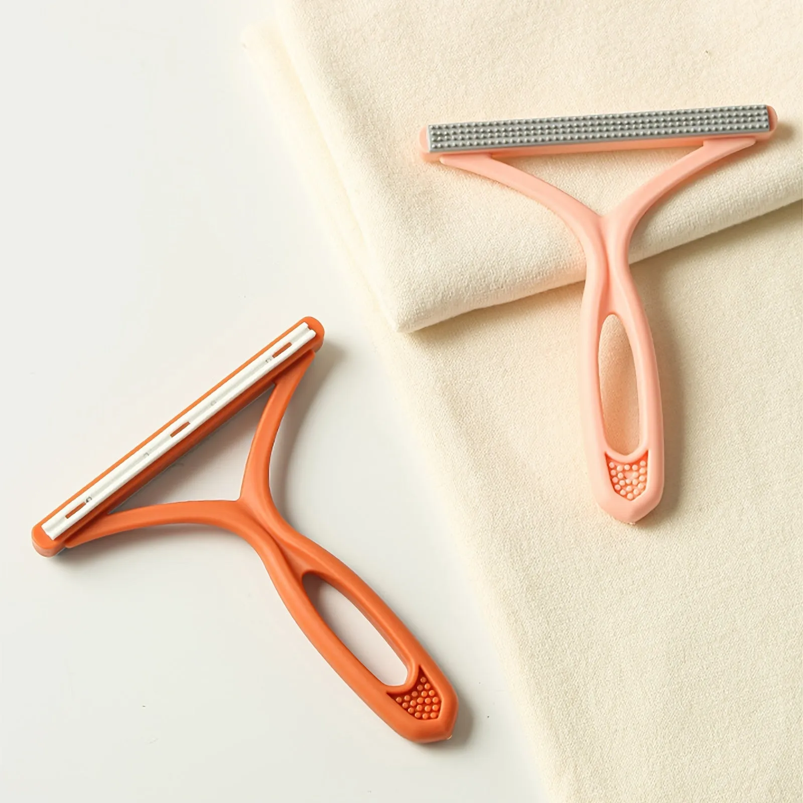 Dogs Hair Remover Instantly Eliminate Hair with DoubleSided Plastic